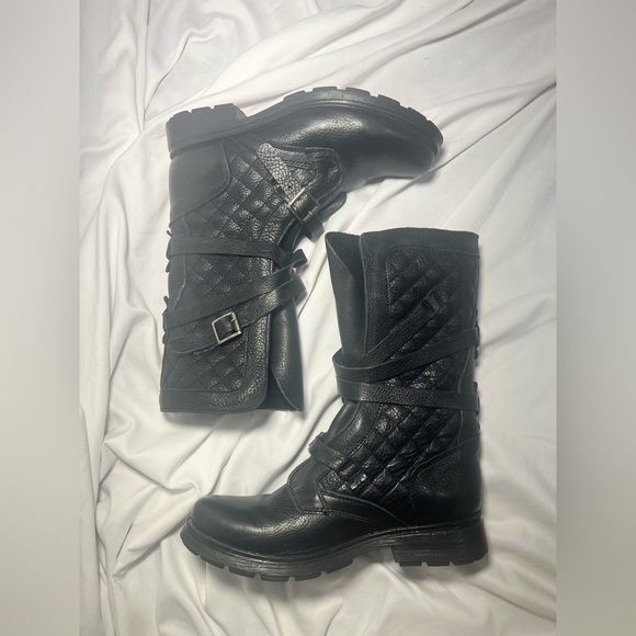 Steve Madden quilted Bounti Combat Leather Boot | 9 - Picture 9 of 11